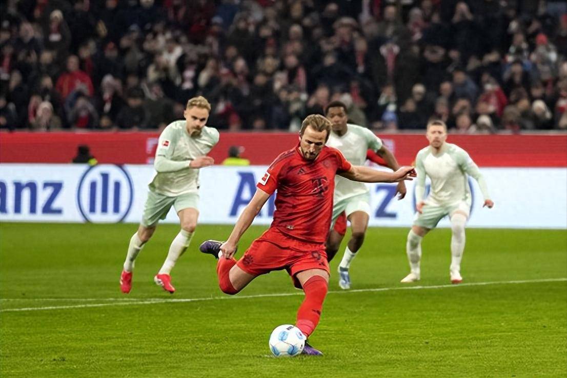 拜仁前锋:要提高进攻效率,精准射门才能破门得分(拜仁有哪些传奇前锋) 拜仁前锋:要提高进攻效率,精准射门才能破门得分(拜仁有哪些传奇前锋)